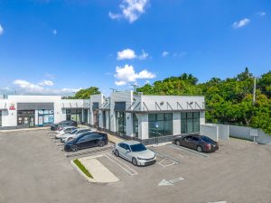 Retail Opportunity on Biscayne Boulevard | 2,738 SF Endcap
